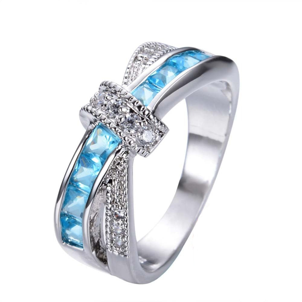Bague en argent avec zircon cubique