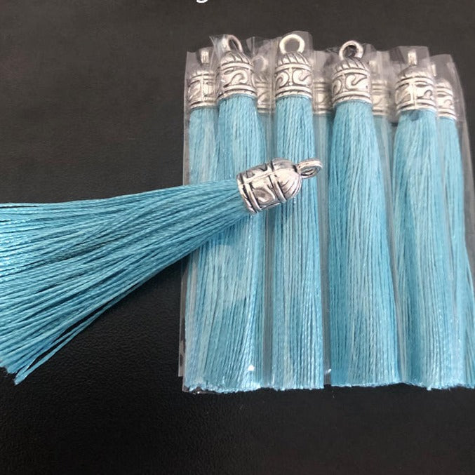 Pendentifs de bijoux - pompons