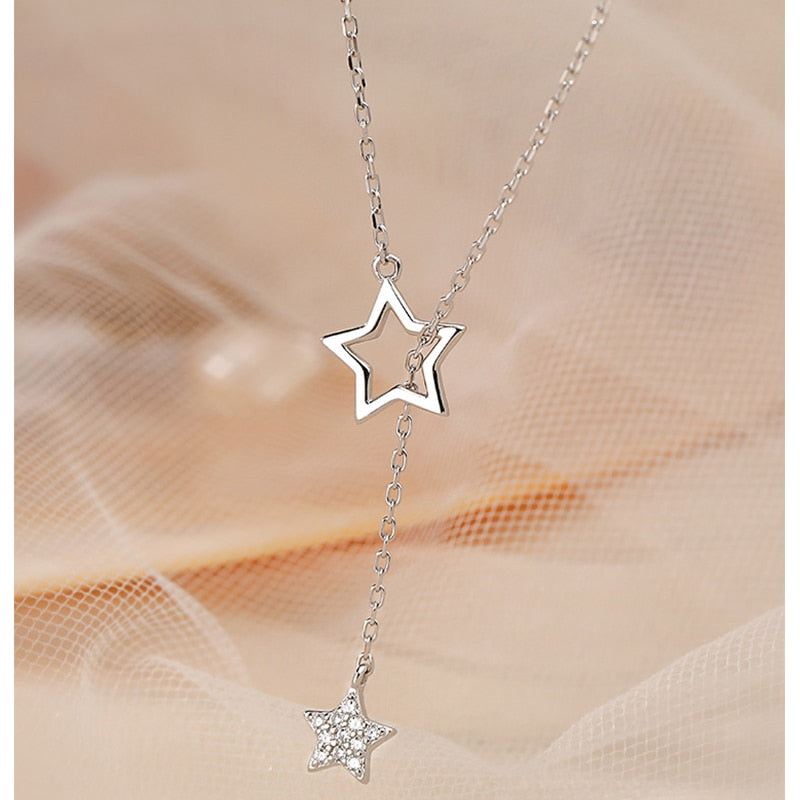 Collier en argent avec des étoiles