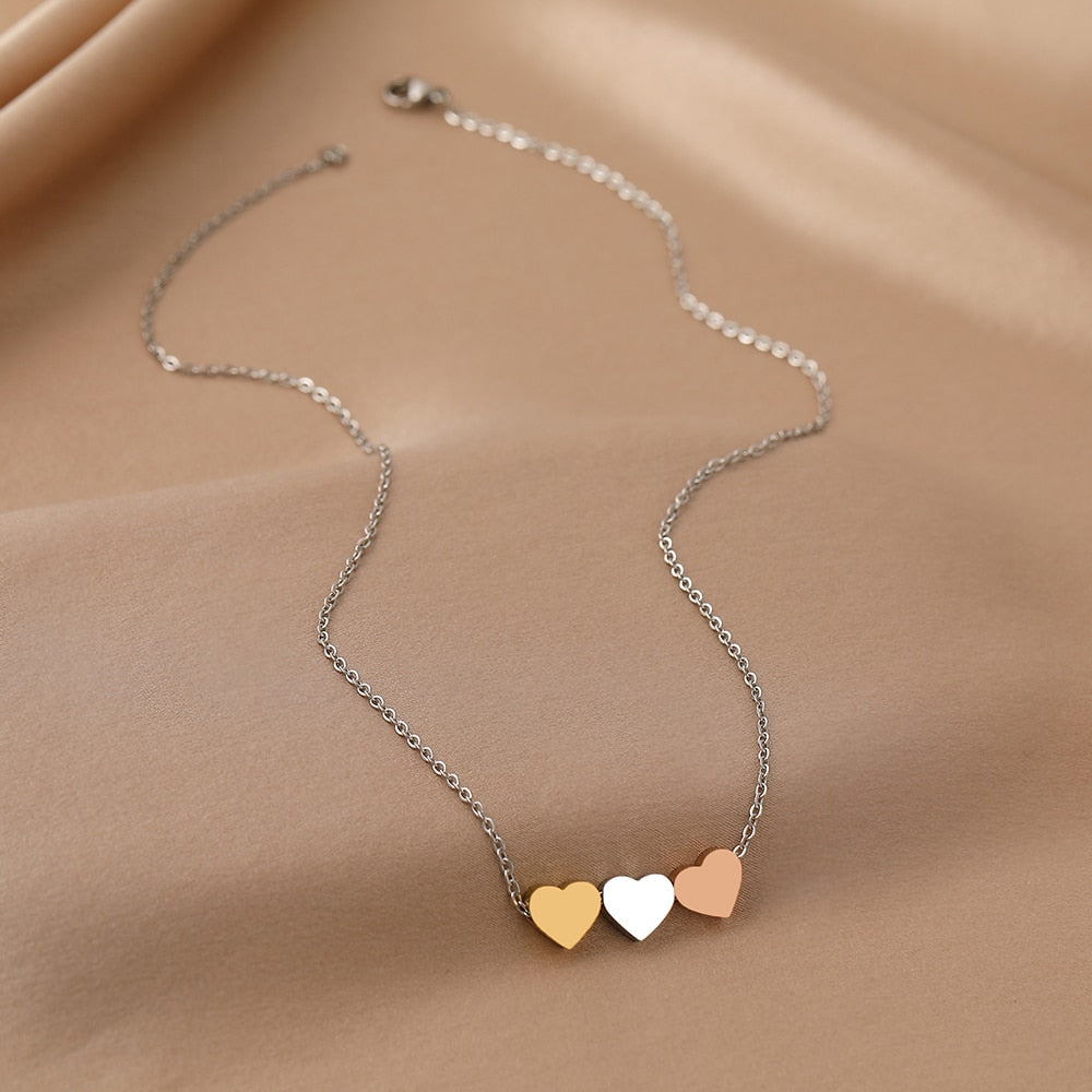 Collier avec des cœurs
