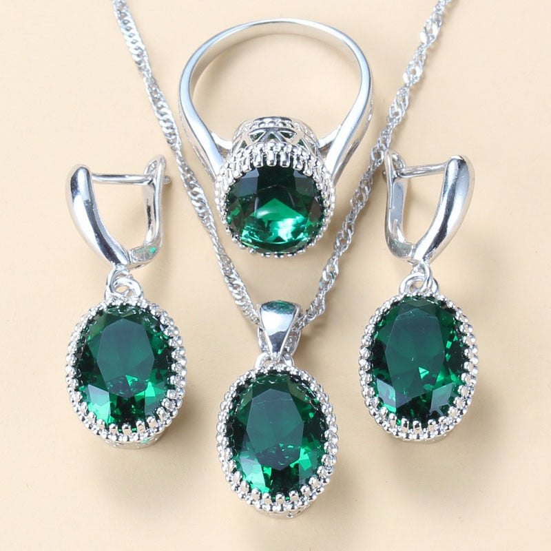 Ensemble de bijoux en argent avec des zircones cubiques