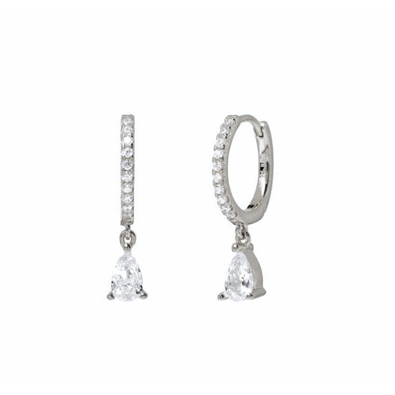 Boucles d'oreilles rondes avec des zircons