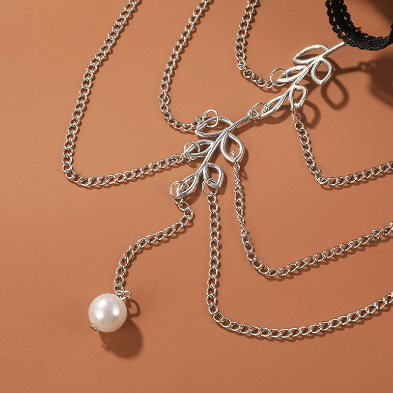 Cheville avec motif de feuille et perle d'imitation
