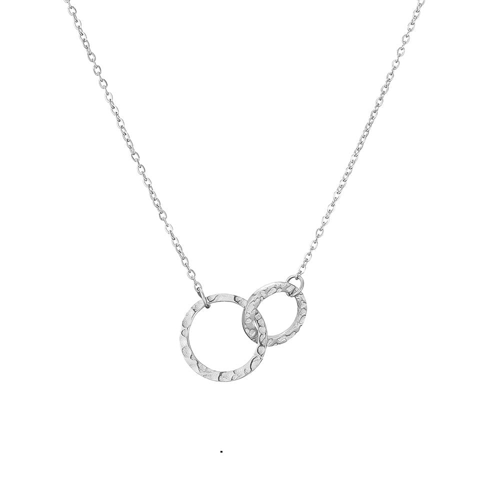 Collier avec un pendentif rond