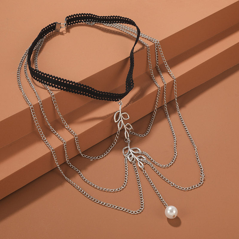 Cheville avec motif de feuille et perle d'imitation