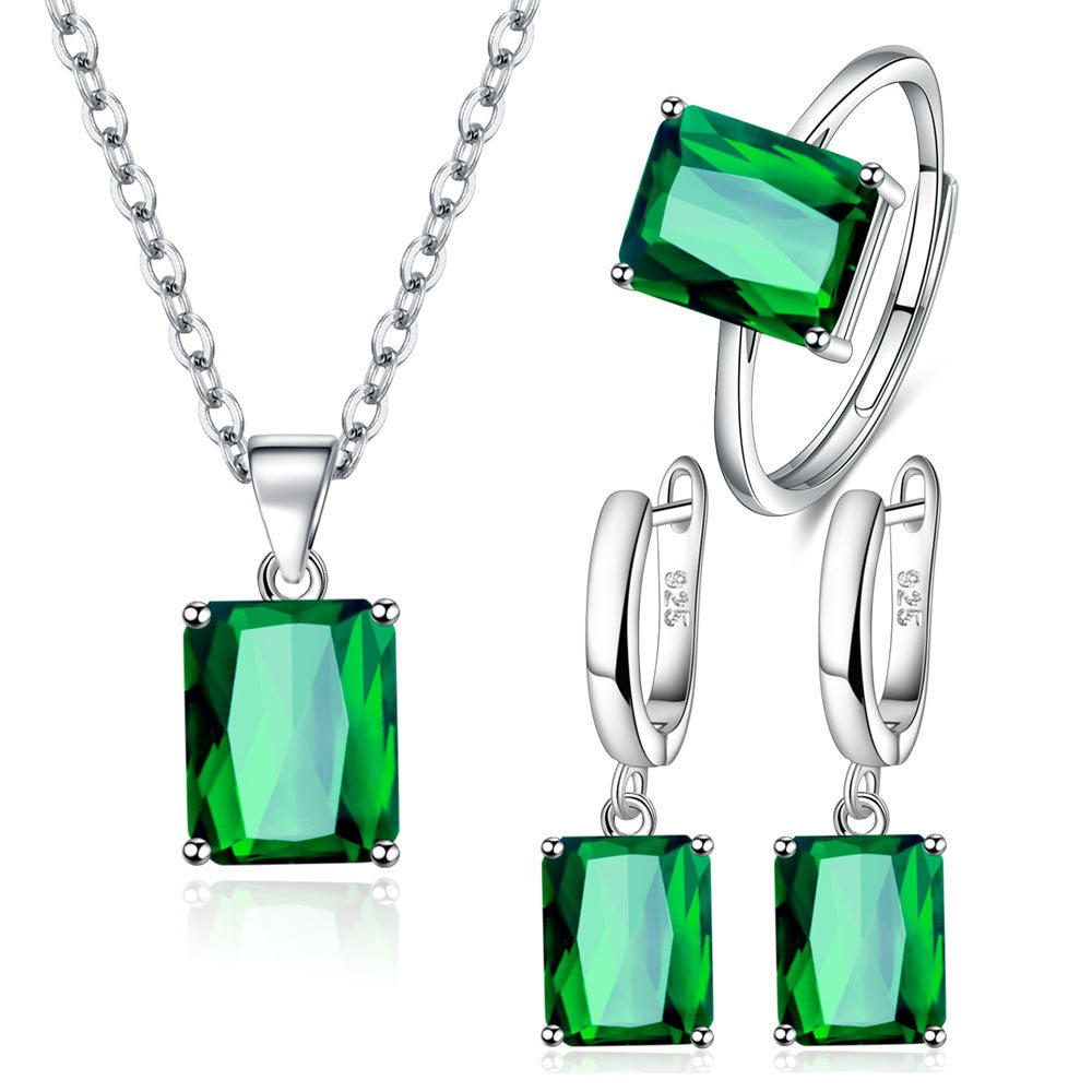 Ensemble de bijoux en argent avec des zircons colorés