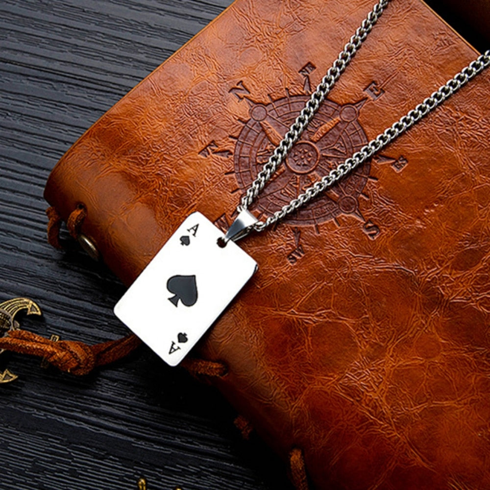 Collier motif carte As