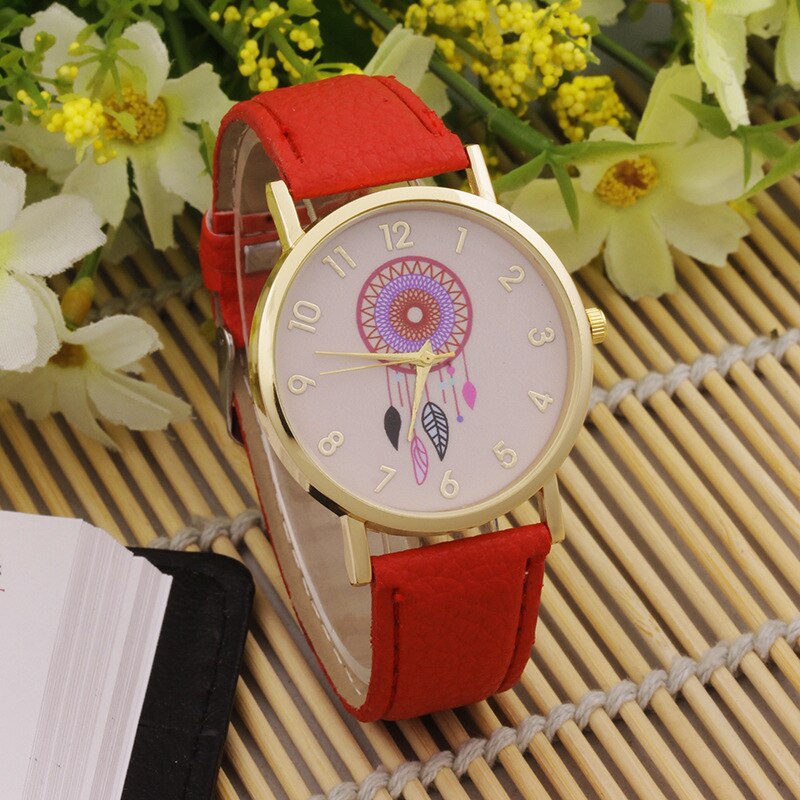 Montre pour femmes avec un motif attrape-rêves