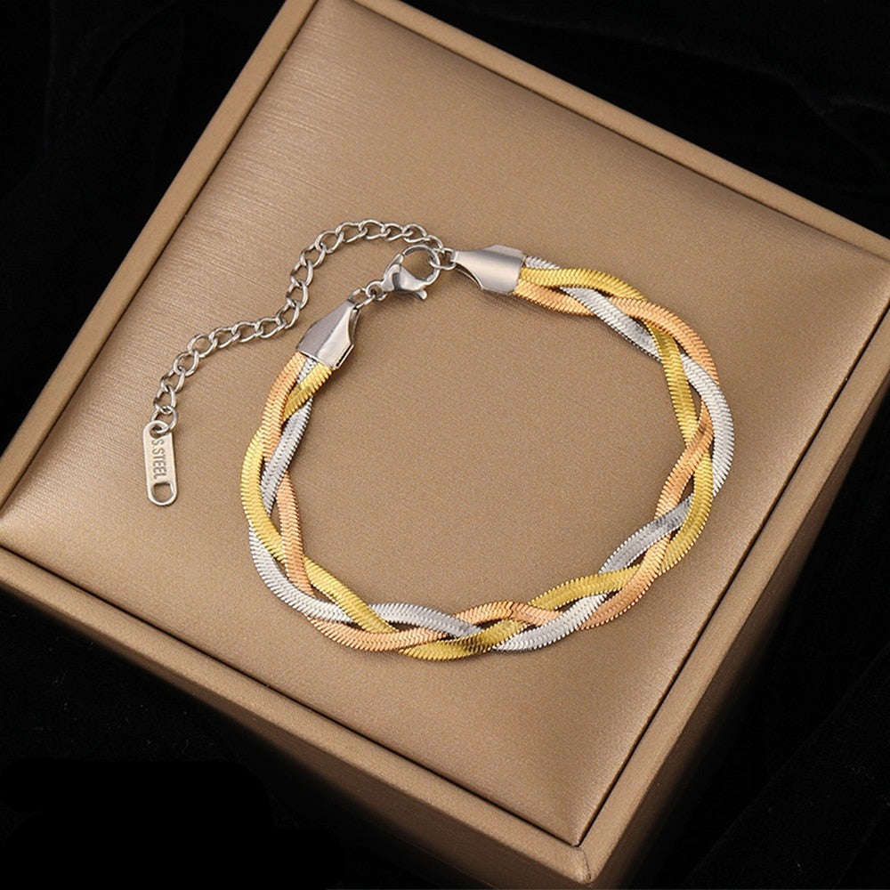 Ensemble de bijoux tressés