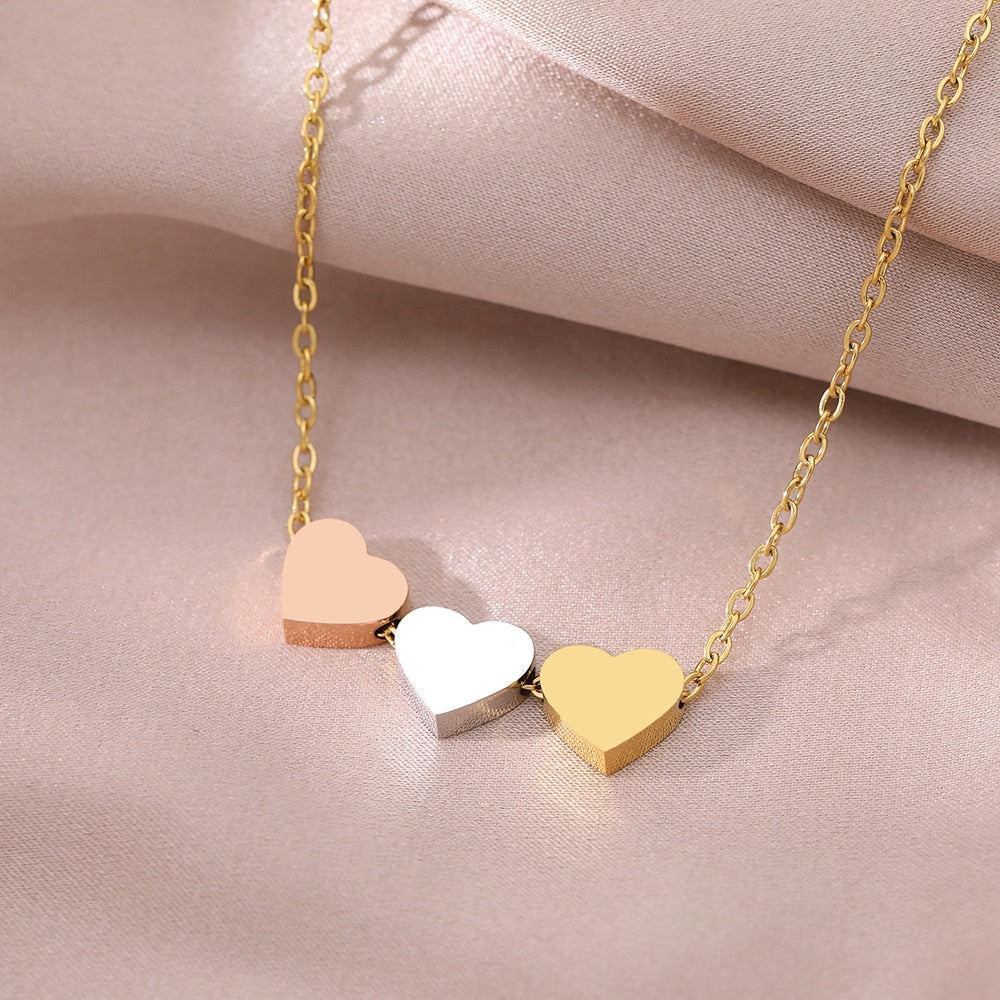 Collier avec des cœurs