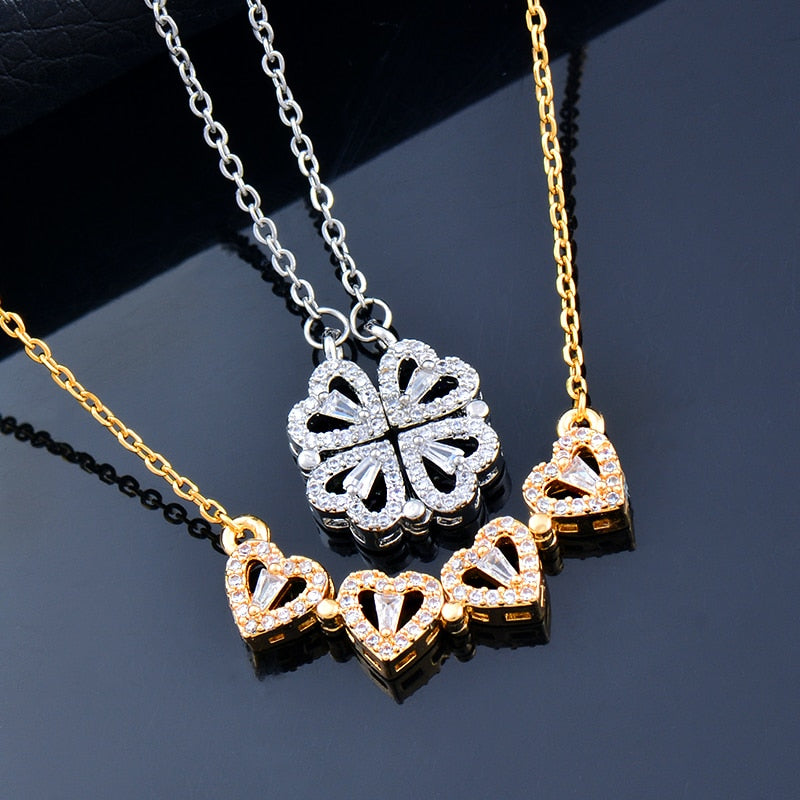 Collier avec un motif floral