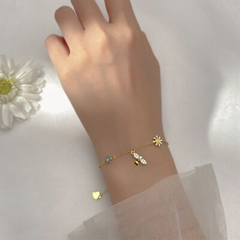 Bracelet en argent avec pendentifs