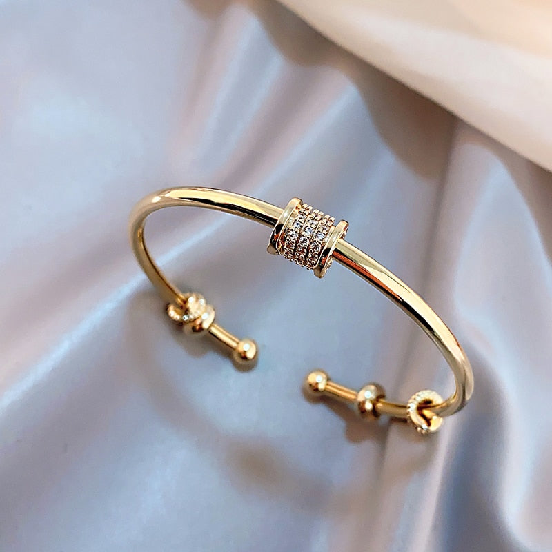 Bracelet ouvert élégant