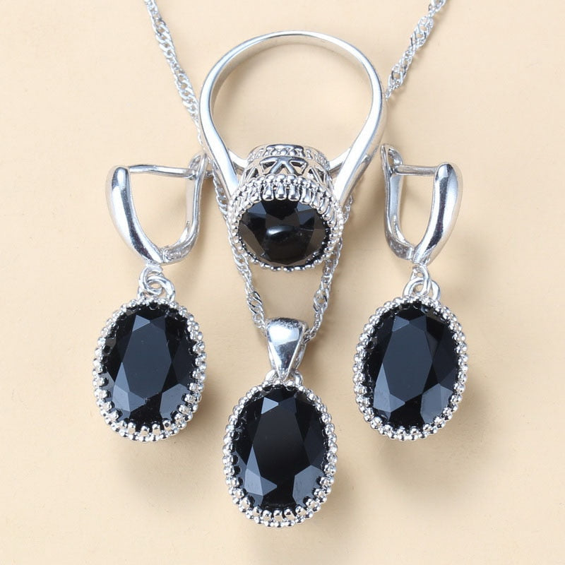 Ensemble de bijoux en argent avec des zircones cubiques
