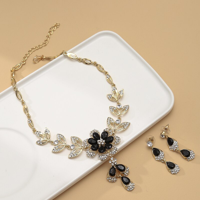 Un ensemble de bijoux élégant
