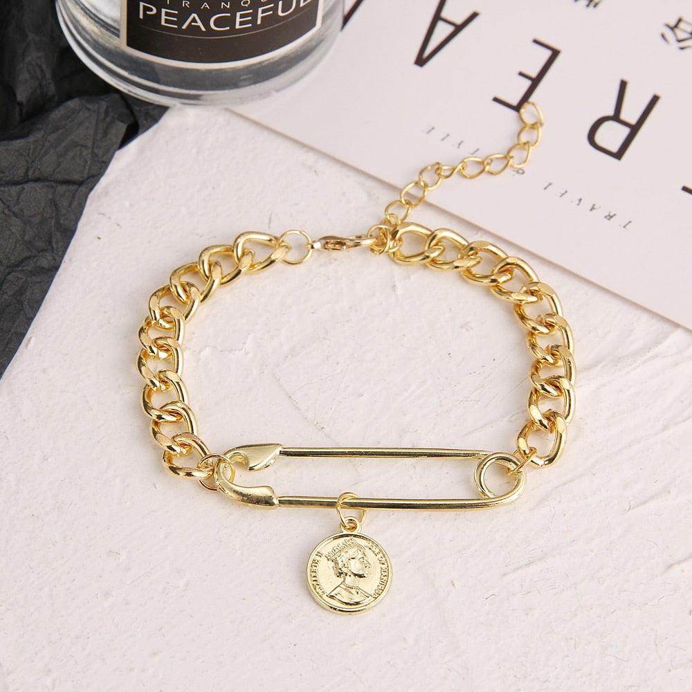 Bracelet avec épingle de sûreté