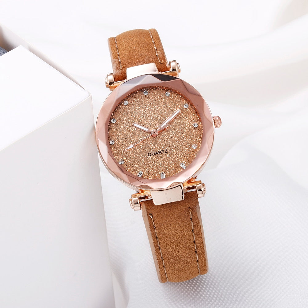 Montre pour dames avec un cadran scintillant sur un bracelet