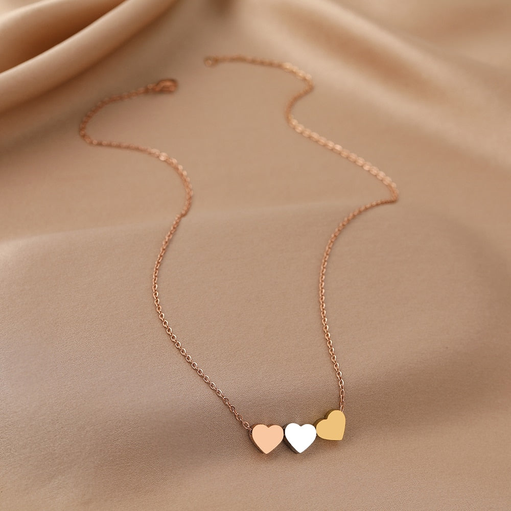 Collier avec des cœurs