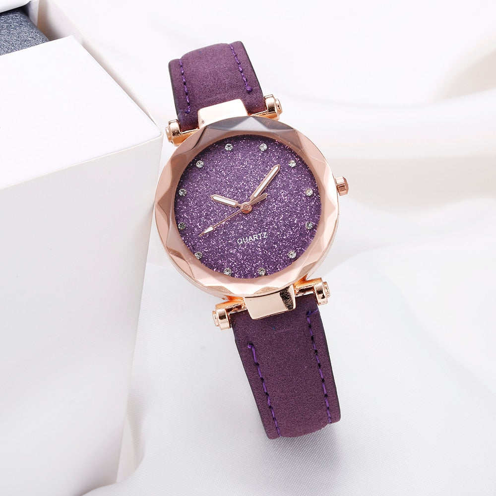 Montre pour dames avec un cadran scintillant sur un bracelet