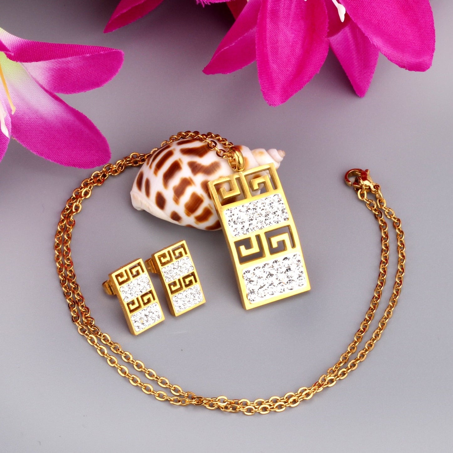 Ensemble de bijoux géométriques