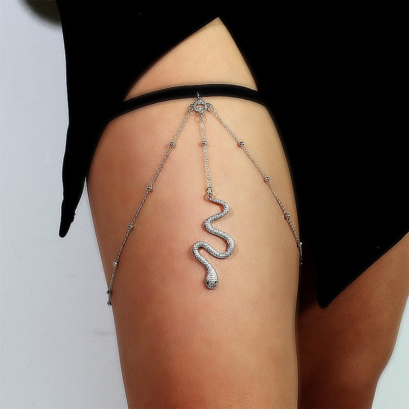Décorative chaîne de cuisse avec motif de serpent