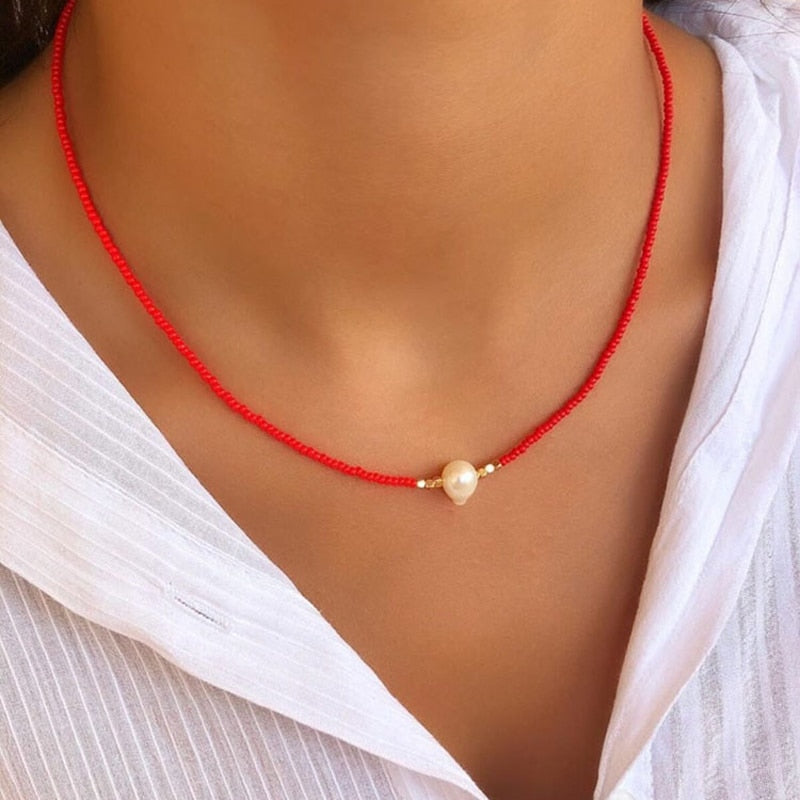 Collier ras du cou coloré