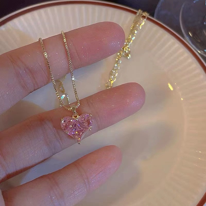 Collier avec un cœur brillant