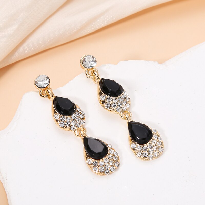 Un ensemble de bijoux élégant