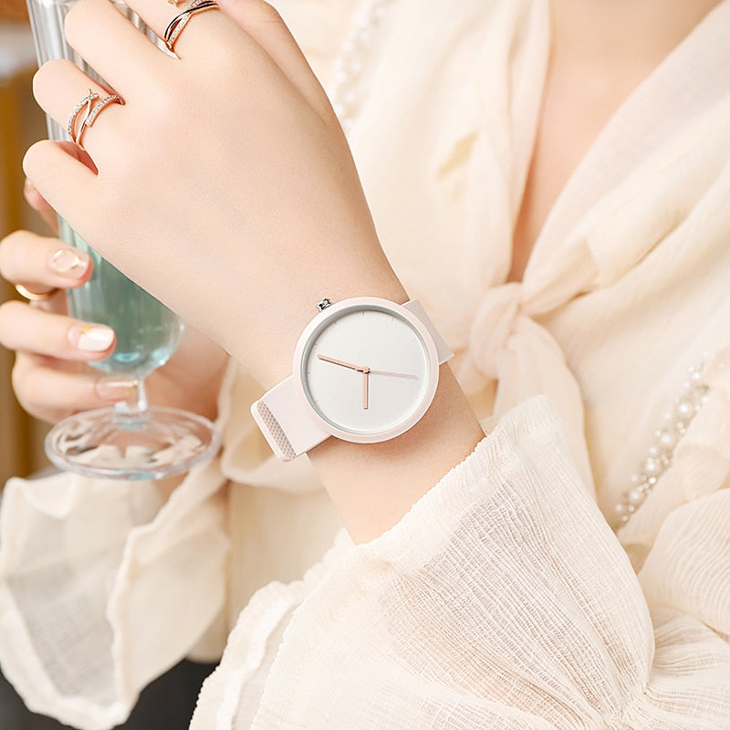 Montre minimaliste pour femmes