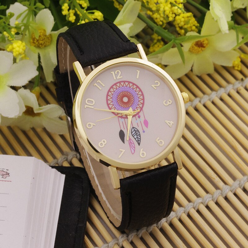 Montre pour femmes avec un motif attrape-rêves