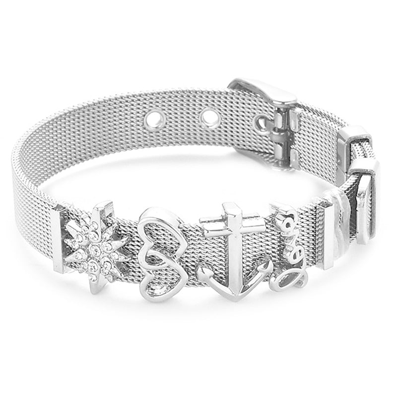 Bracelet pendentifs sur la barre