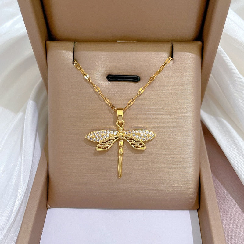 Collier avec pendentif - libellule
