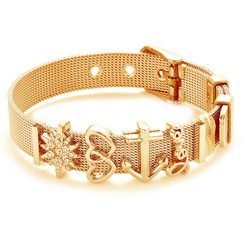 Bracelet pendentifs sur la barre