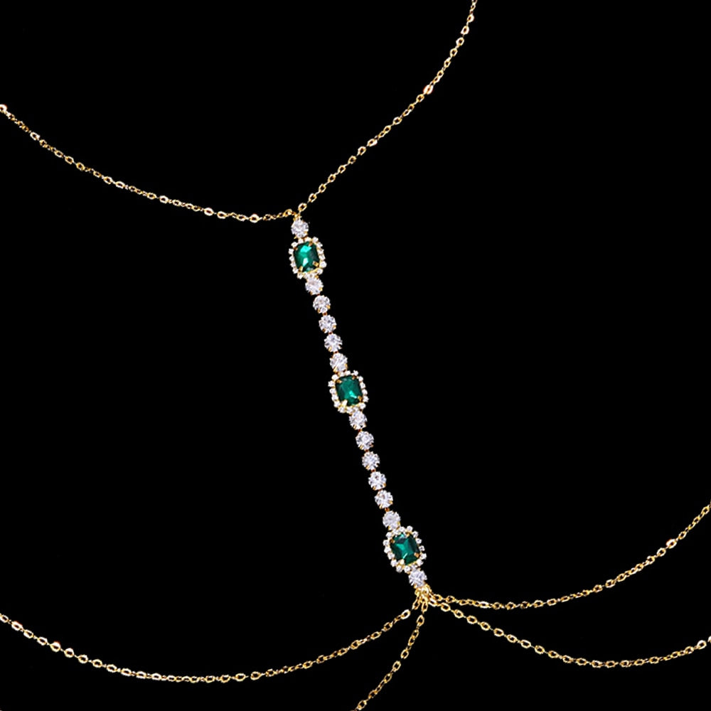 Chaîne pour poitrine avec zircons et yeux verts