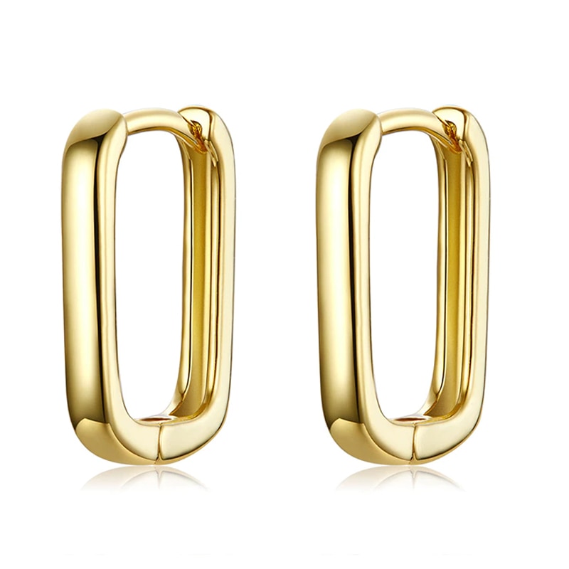 Boucles d'oreilles au style minimaliste