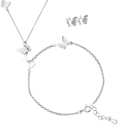 Ensemble de bijoux avec un motif de papillon
