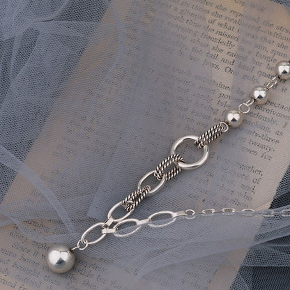 Collier en argent avec un pendentif