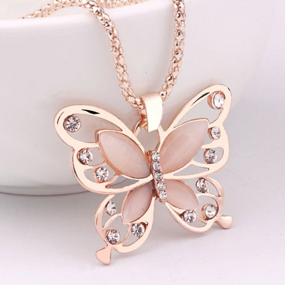 Collier avec zircons - papillon