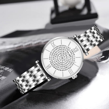 Montre pour femmes avec des zircons sur le cadran