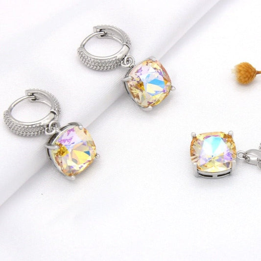 Ensemble de bijoux avec un cristal
