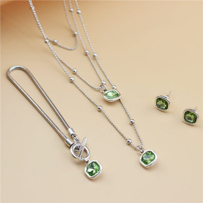 Ensemble de bijoux avec perles colorées