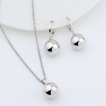 Ensemble de bijoux avec des billes