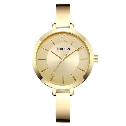 Montre pour dames sur un délicat bracelet décoratif