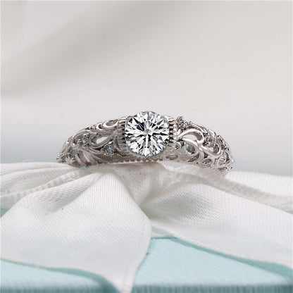 Bague ajourée avec zircone cubique