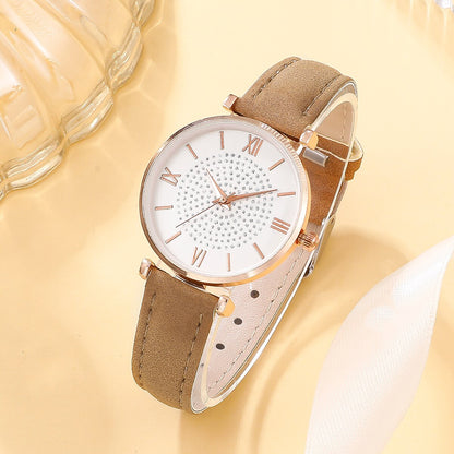 Montre pour femmes avec un motif minimaliste