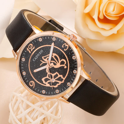 Montre pour femmes avec un motif de papillon