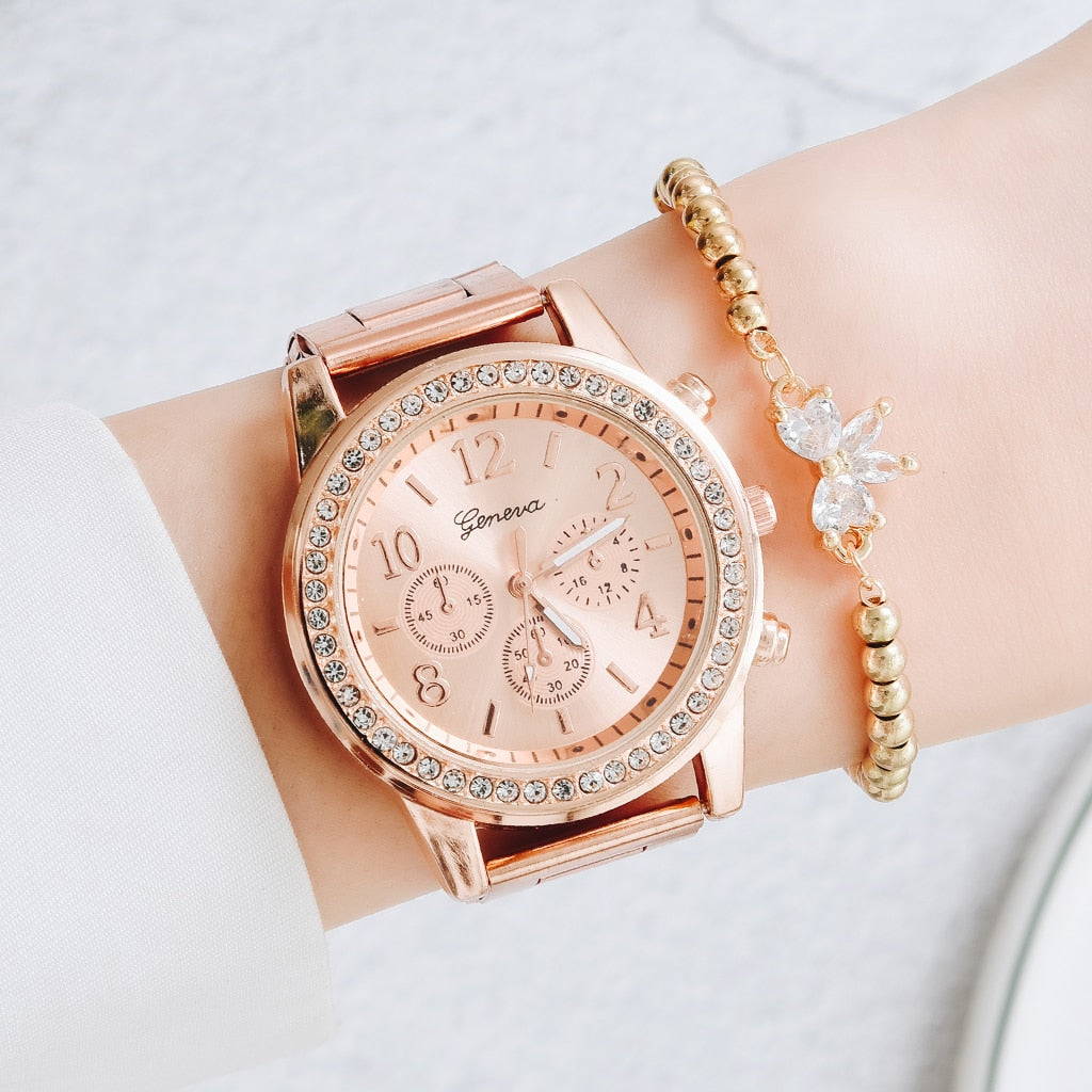 Montre pour femmes avec zircons et bracelet minimaliste